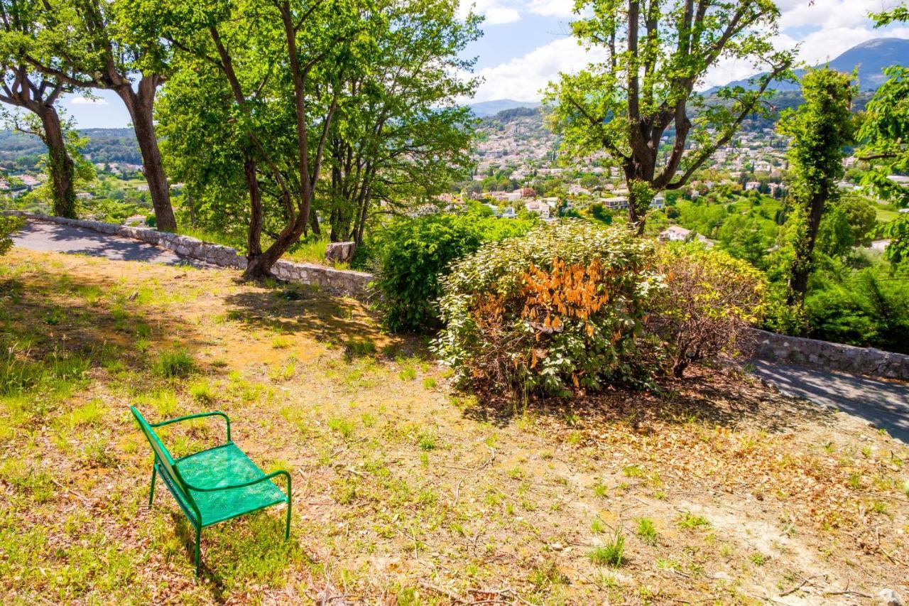 Bas De Villa, Piscine, 3 Etoiles